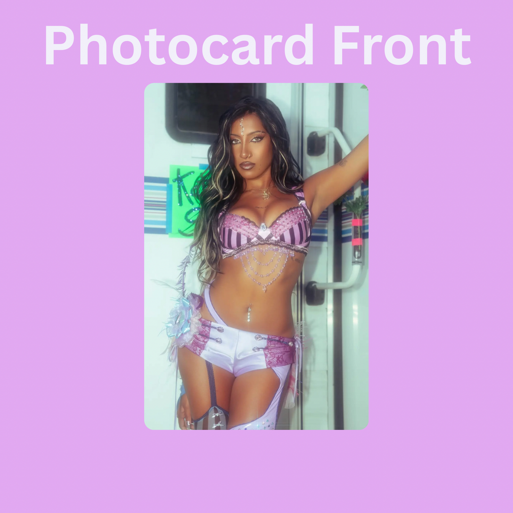 KATSEYE Lara Polaroid/Photocard